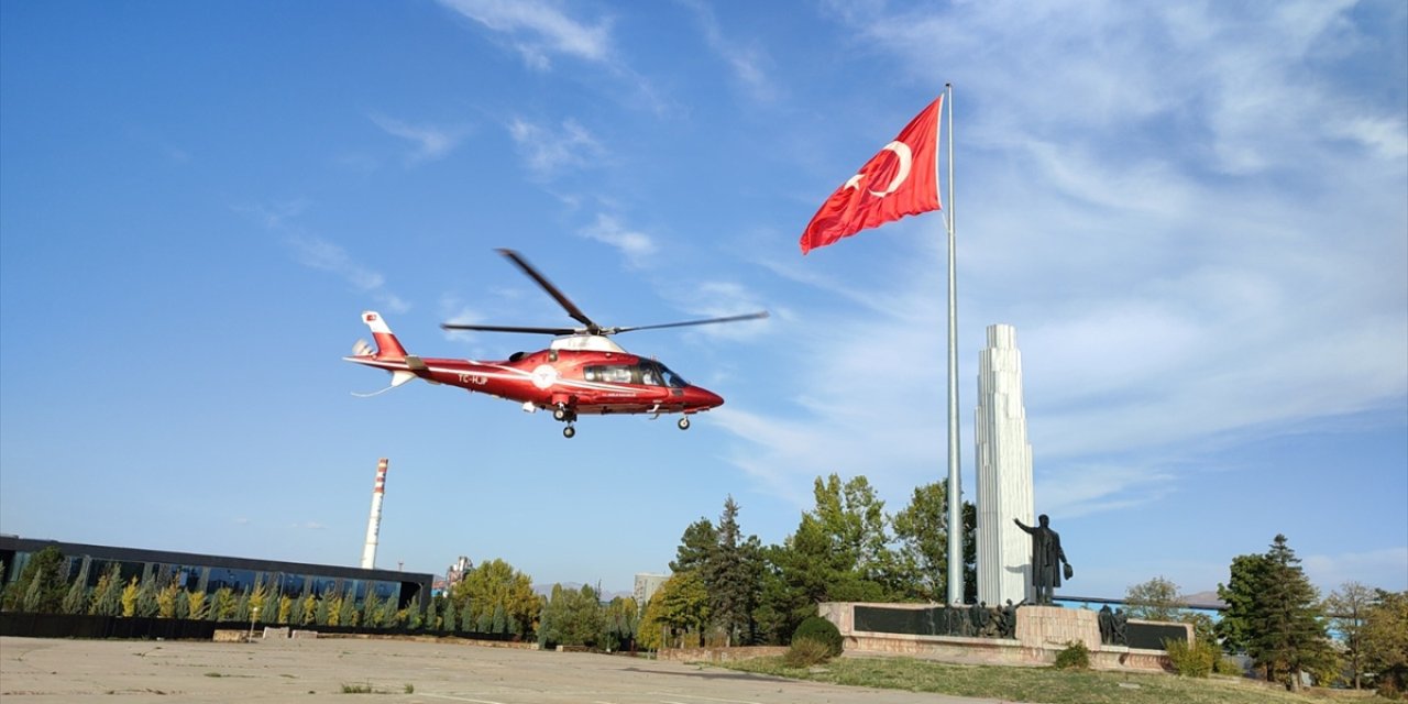 Konya'da hava ambulansı bir günlük bebek için havalandı