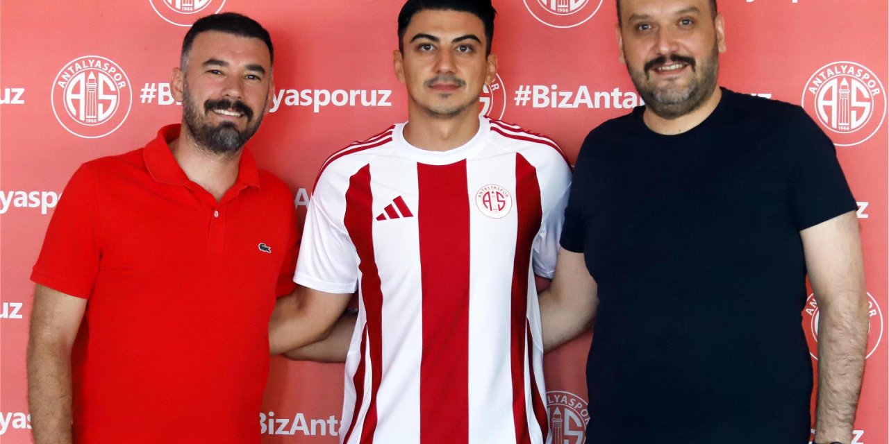 Konyaspor'dan ayrılan Soner, Antalyaspor’a imza attı