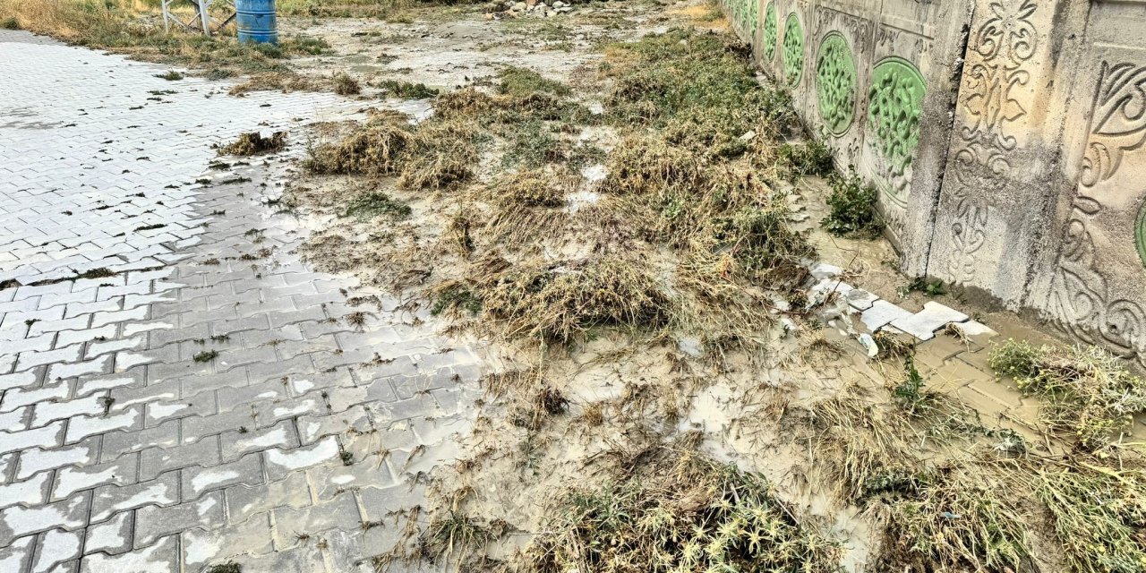 Kulu'da şiddetli yağış sele neden oldu