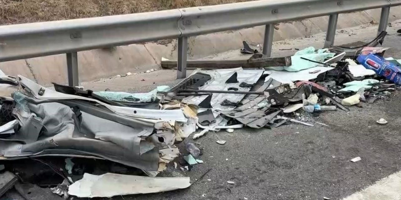 Kuzey Marmara Otoyolu’nda kamyon tıra çarptı