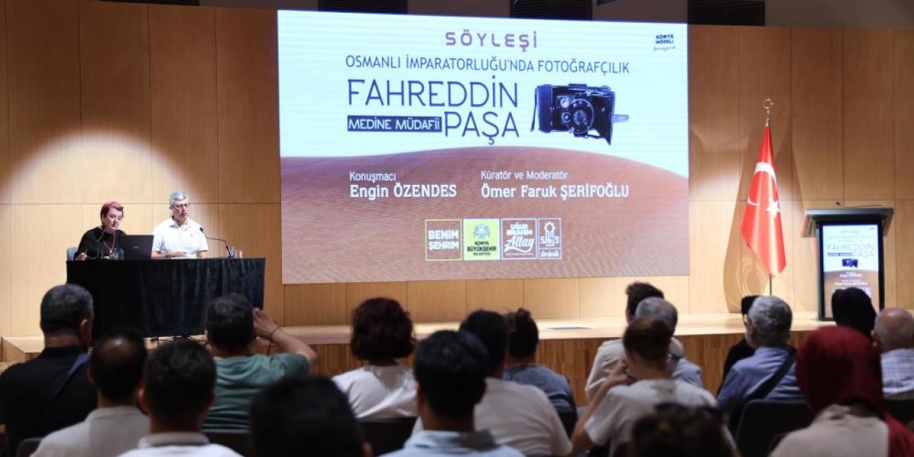 Konya Büyükşehir, Medine Müdafii Fahreddin Paşa Sergisi kapsamında fotoğrafçılık söyleşisi düzenledi