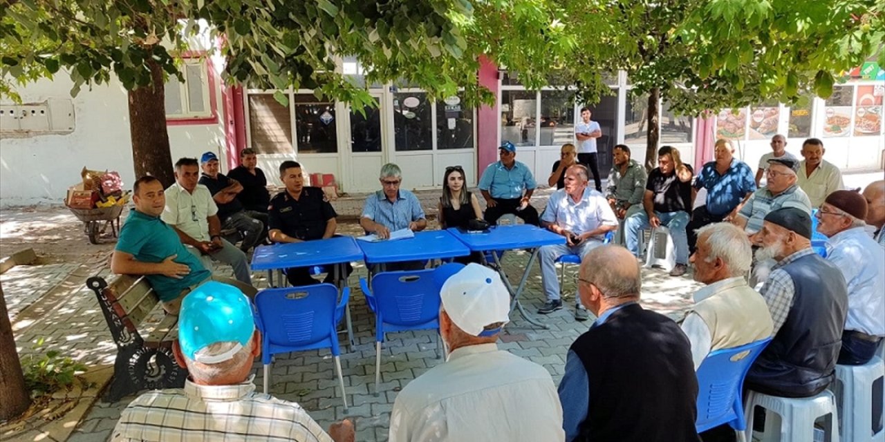 Kaymakam Bakkal, vatandaşların sorunlarını dinledi