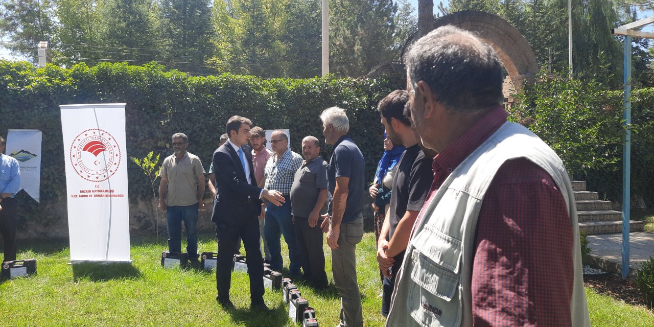 Konya'da üreticilere yüzde yüz hibeli budama makası verildi