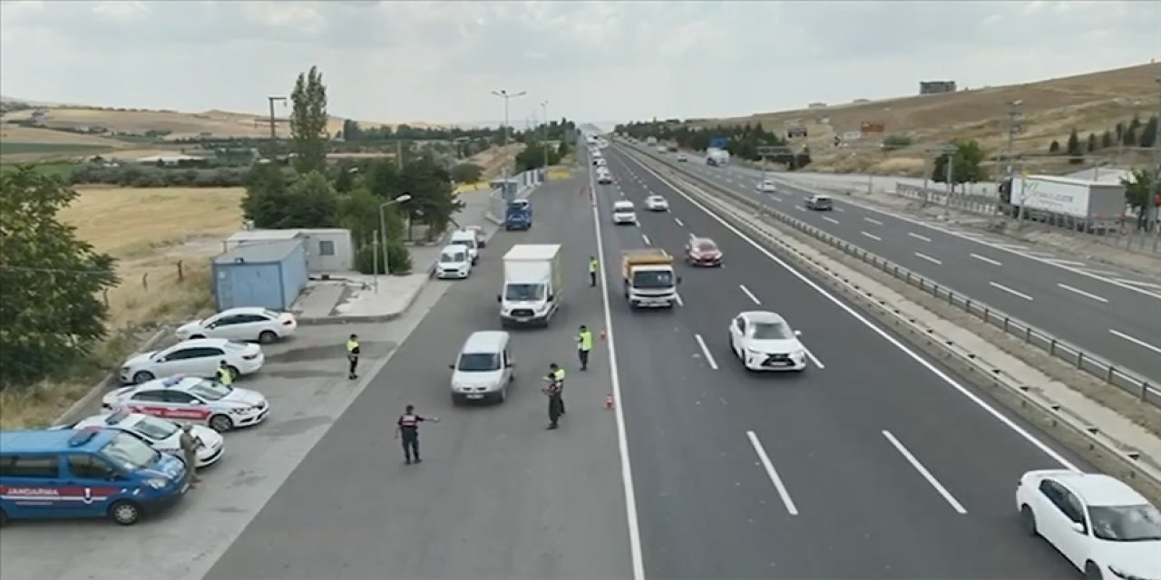 İçişleri Bakanı Yerlikaya: 2 milyon 526 bin 729 araç denetlendi