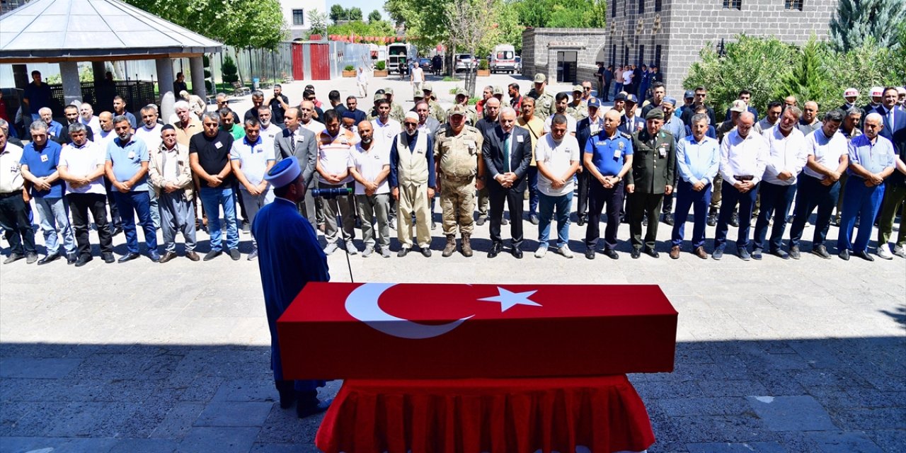 Hayatını kaybeden Kore Gazisi Aziz Gönülalan son yolculuğuna uğurlandı