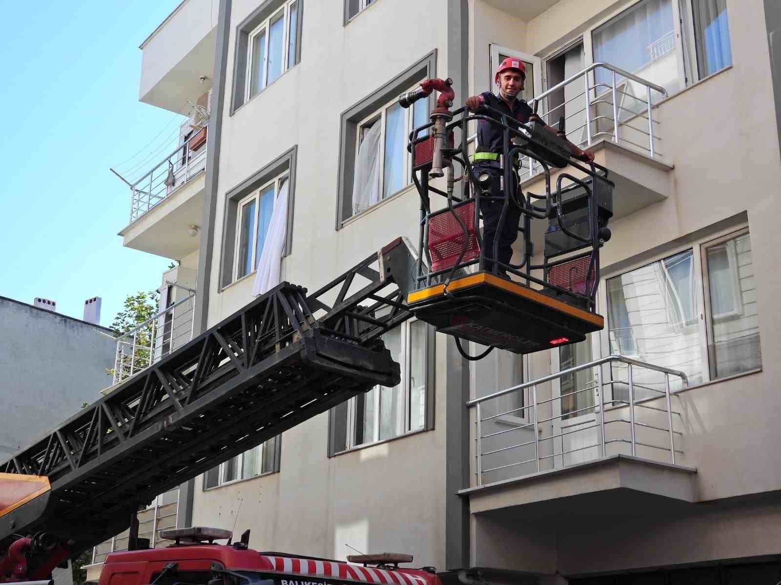 Kendisinden haber alınmayan bir kişi evinde ölü bulundu