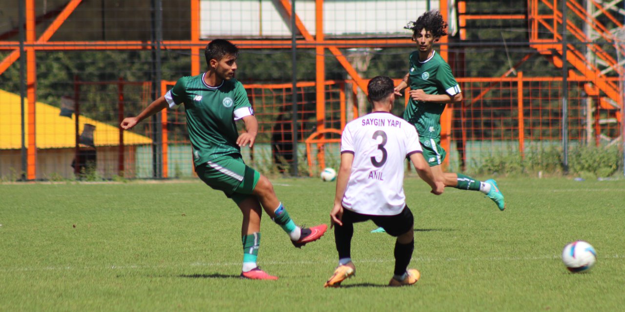 1922 Konyaspor, Kuşadasıspor'u mağlup etti