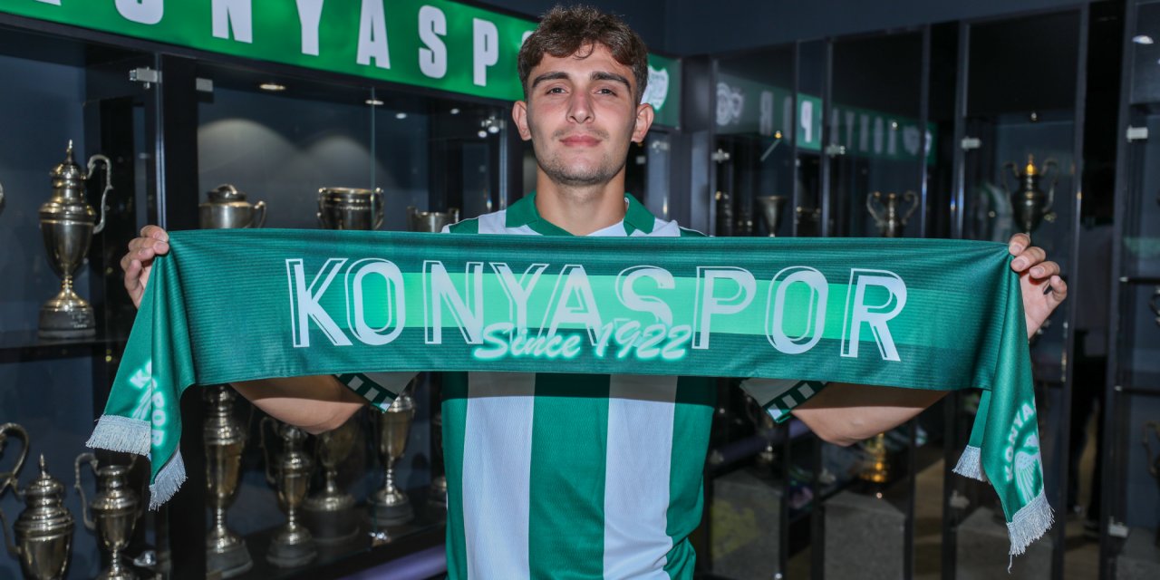 Konyaspor, genç sol beki kadrosuna kattı ve Vanspor'a kiraladı