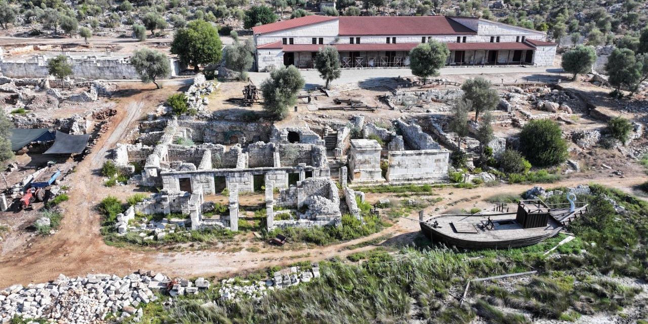 Myra Antik Kenti'nin limanı Andriake'de rengarenk buluş