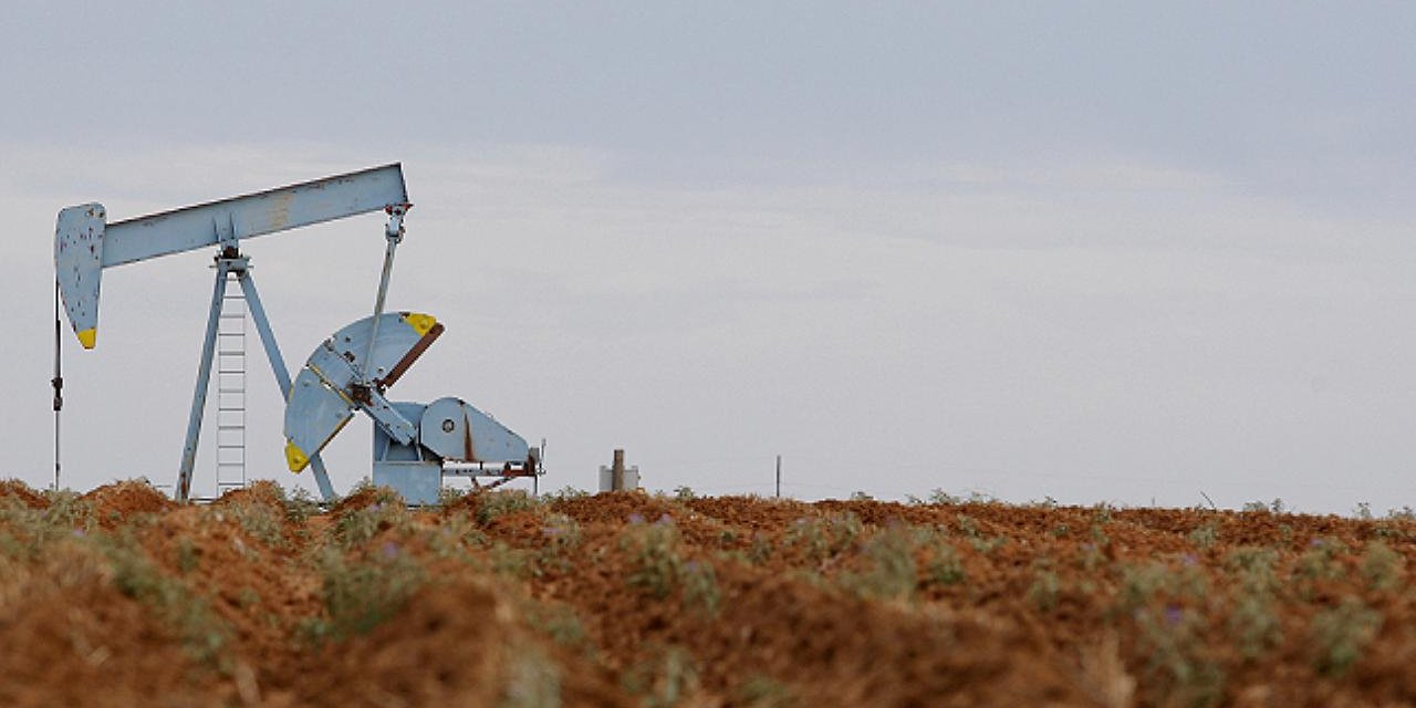 Brent petrolde son bir yılın en sert haftalık düşüşü görüldü