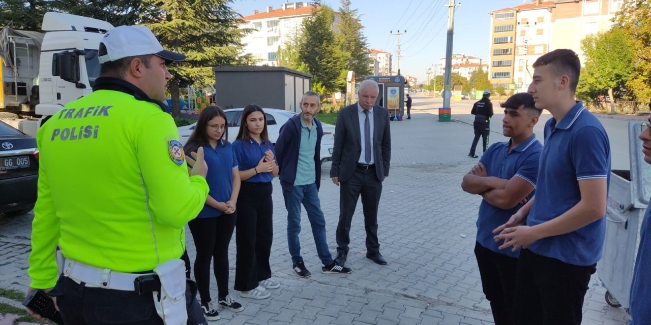 Konya'da dron destekli yaya geçidi uygulaması yapıldı