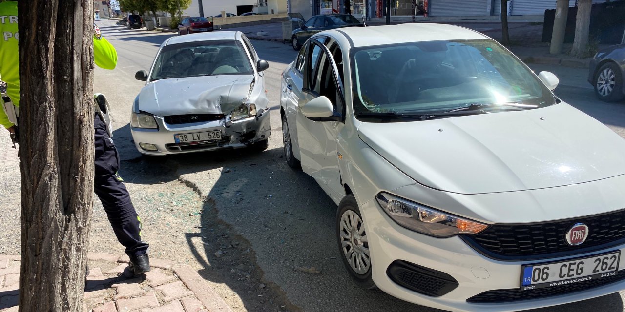 Konya'da otomobiller çarpıştı: 1 yaralı