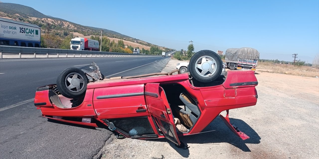 Konya'da meydana gelen trafik kazasında 2 kişi yaralandı