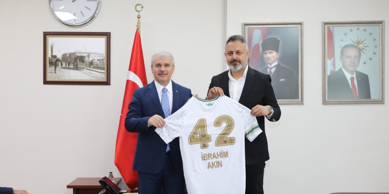 Konyaspor yönetiminden Vali Akın'a ziyaret