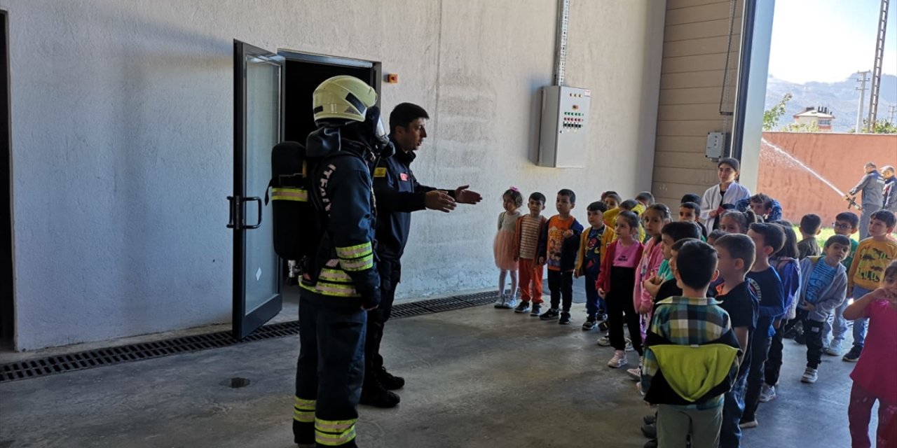 Seydişehir'de anaokulu öğrencileri itfaiyeyi ziyaret etti