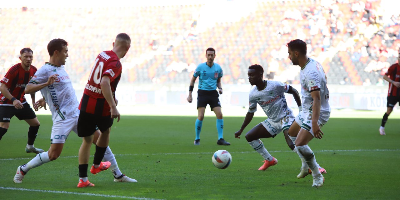 Konyaspor, Antep'ten eli boş dönüyor! Rezil futbol, Rezil sonuç!