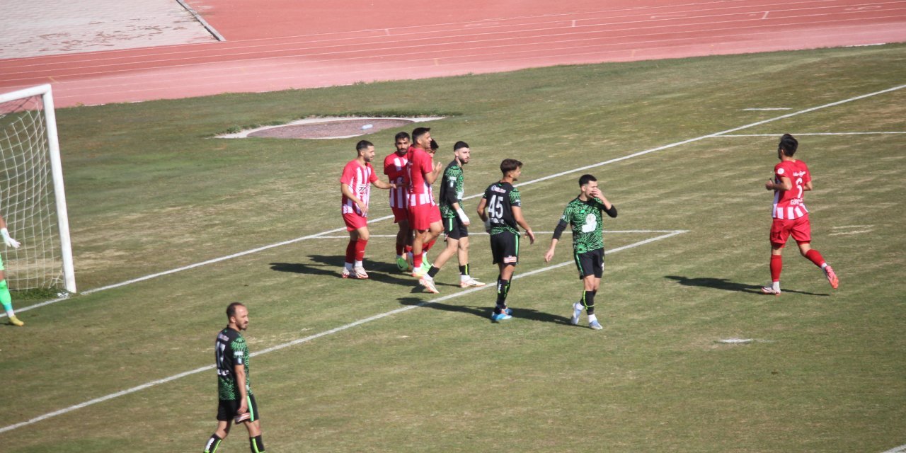 1922 Konyaspor evinde kayıp! Puan hasreti 6 maça çıktı!