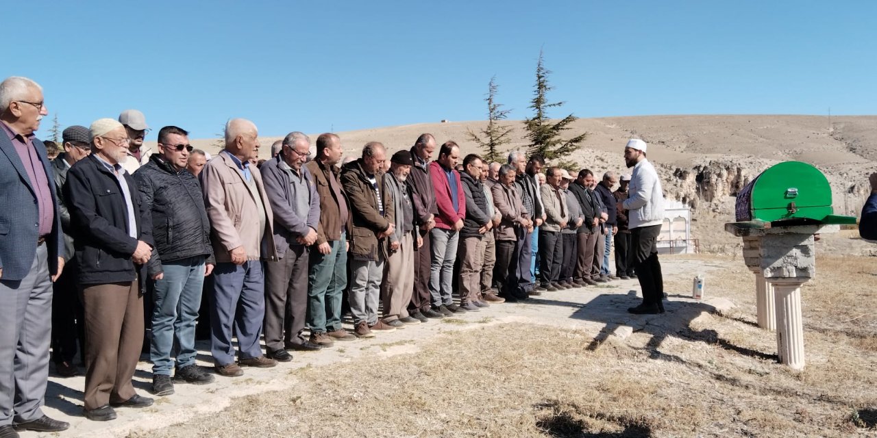 Fatih Ulutaş’ın babası dualarla defnedildi