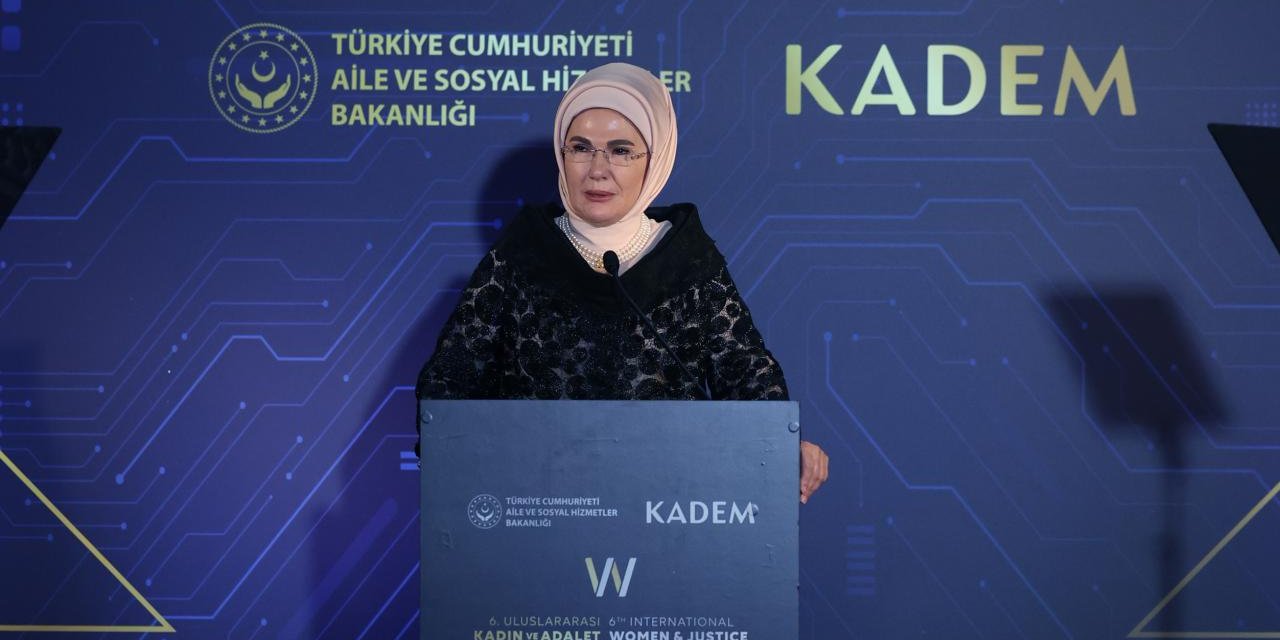 Emine Erdoğan: Kadınlar sadece bir cinsiyetin değil insanlığın yarısıdır