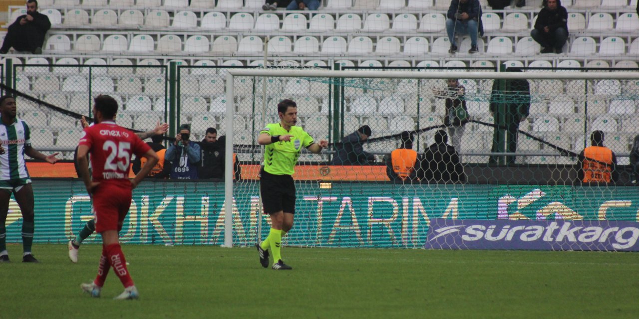 Konyaspor - Antalyaspor maçının VAR kayıtları açıklandı! İşte o konuşmalar