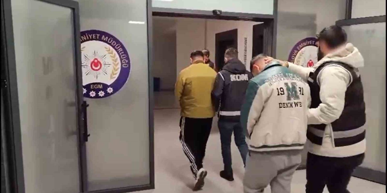 Yalova’daki devre mülk sahiplerini 20 milyon dolandırdılar