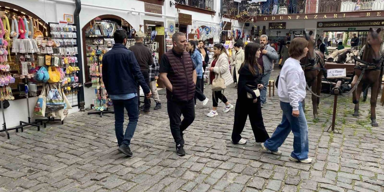 Tarihi Odunpazarı Evleri’nde bayram yoğunluğu