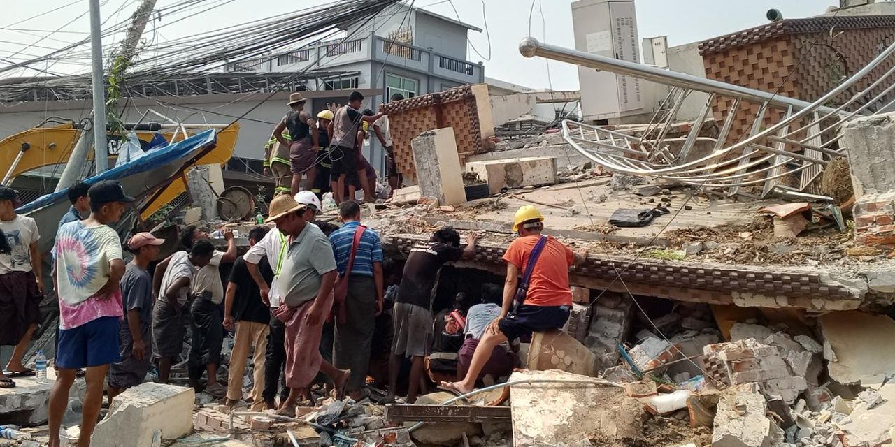 Myanmar'daki depremlerde can kaybı 2 bin 886'ya yükseldi