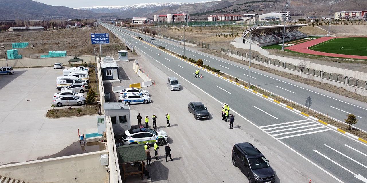 Hız denetimleri bayram tatilinde de 7/24 sürdürüldü