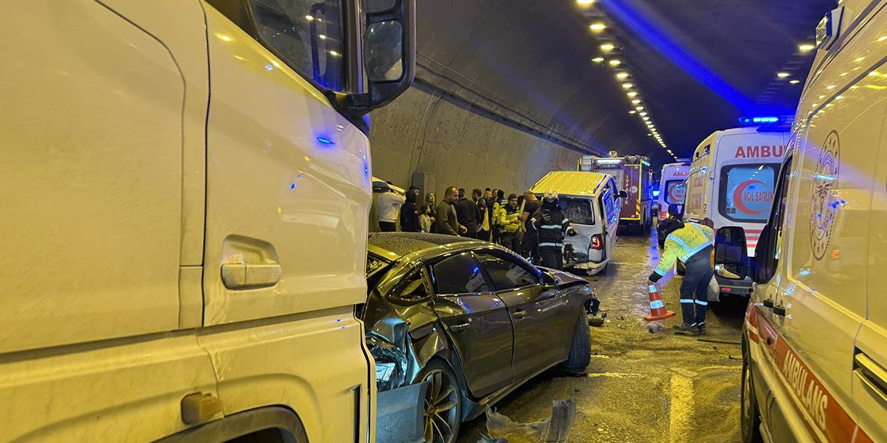 Bayram tatilinin 8 gününde trafik kazalarında 72 kişi yaşamını yitirdi