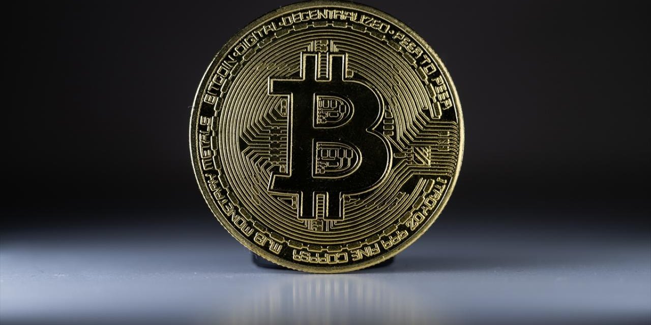 Bitcoin, tarife belirsizliğiyle 75 bin doların altına indi