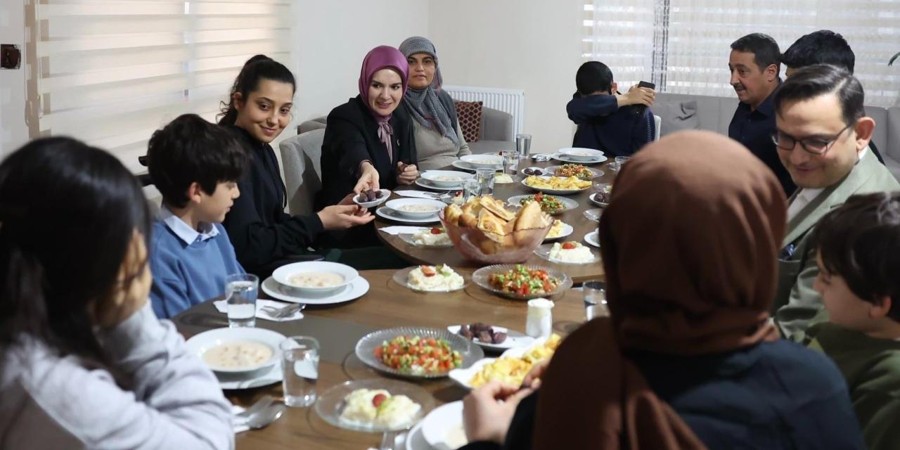 Aile ve Sosyal Hizmetler Bakanlığı Ramazan'da 384 bin 81 haneyi ziyaret etti