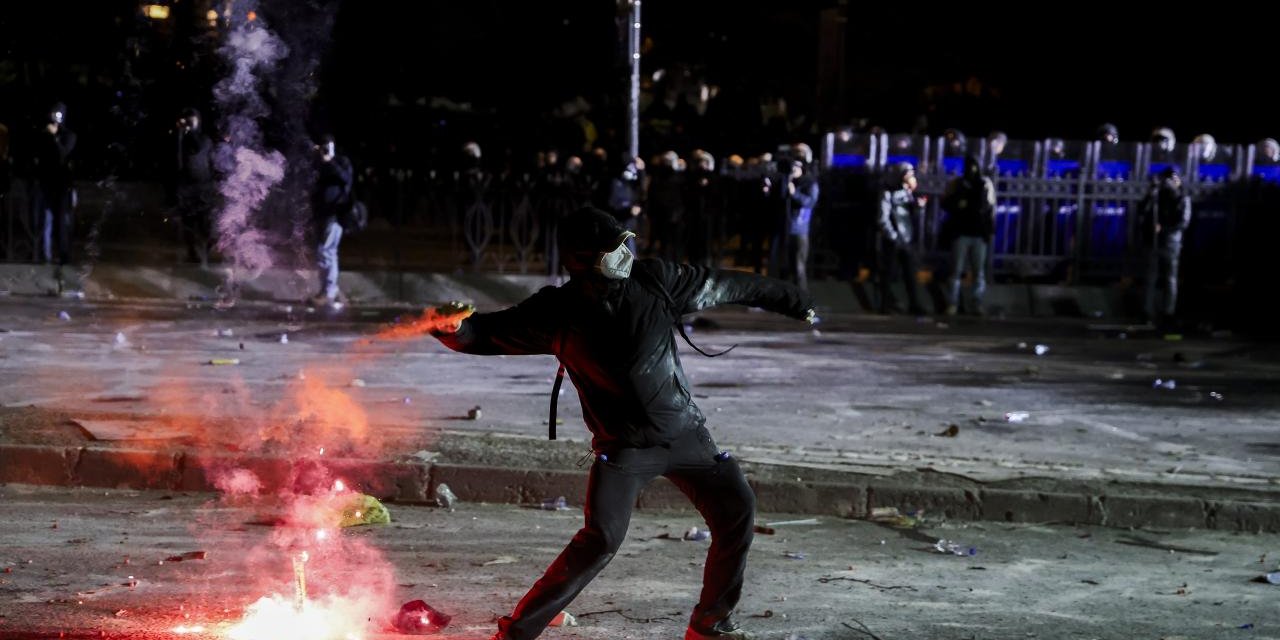 İstanbul'da izinsiz gösterilere katılan 139 sanığa dava