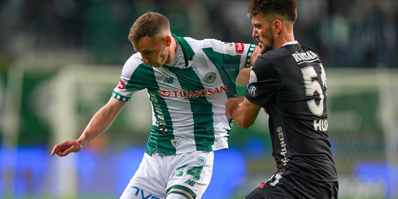 Konyaspor'da Sırp sağ bekin sözleşmesi uzadı