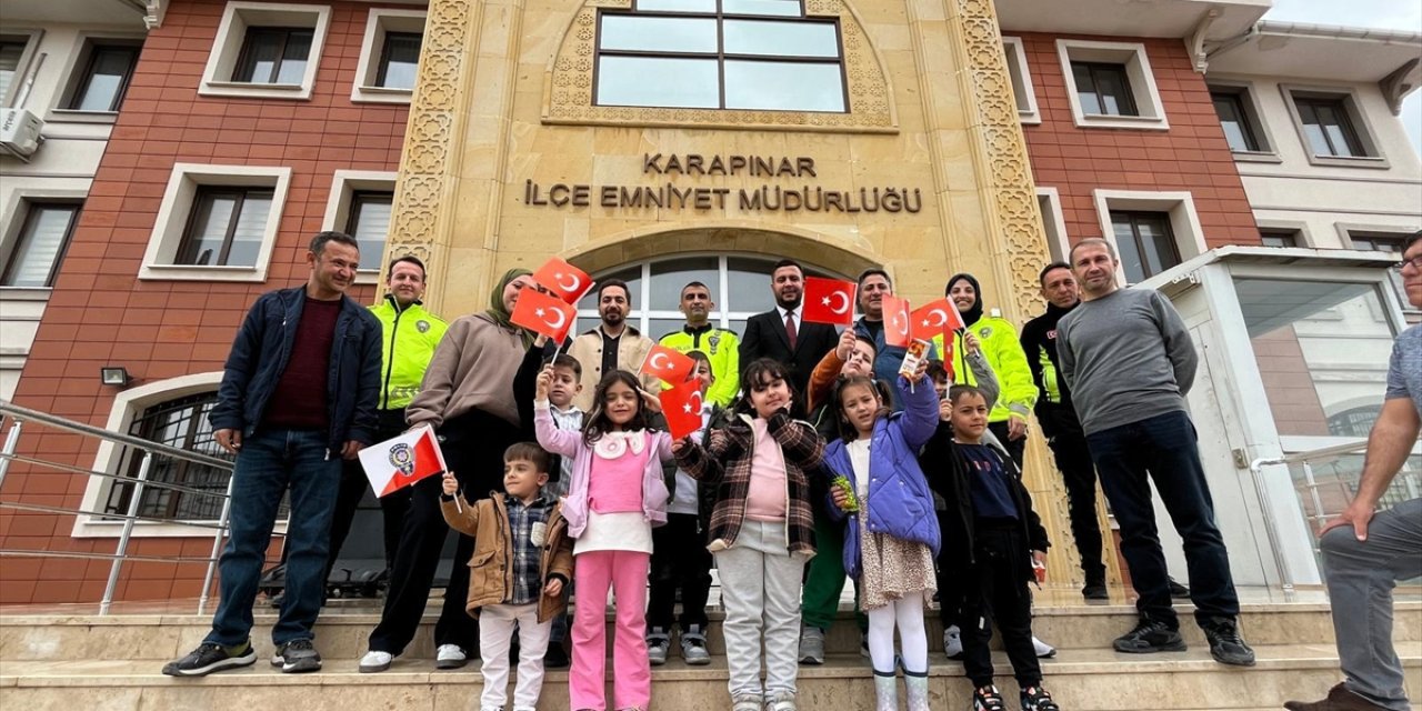 Karapınar'da anaokulu öğrencileri polisleri ziyaret etti