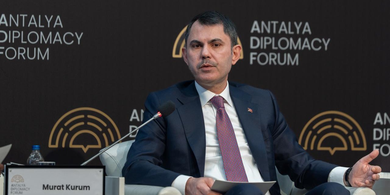 Bakan Kurum: 2035'e kadar rüzgar ve güneş enerji kapasitemizi 4 kat üzerine çıkaracağız