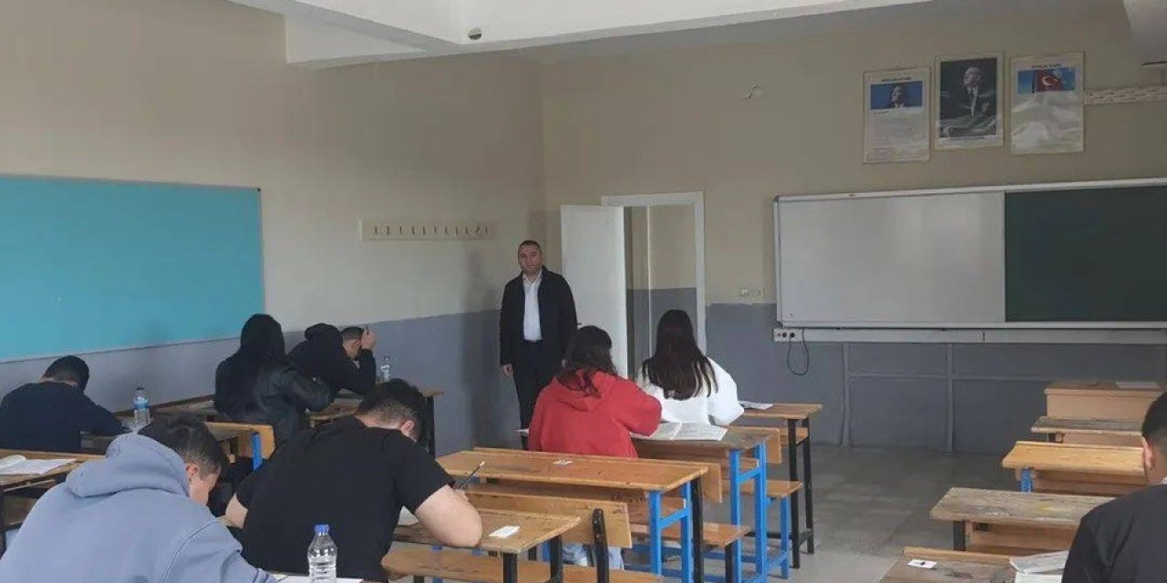 Kulu’da Umre ziyareti ödüllü Gençlik Bilgi Yarışması düzenlendi