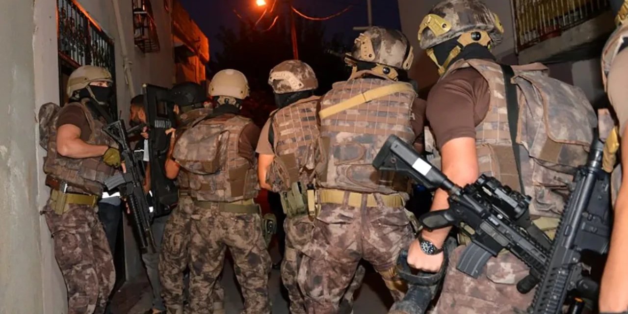 Cumhuriyet tarihinin en büyük uyuşturucu operasyonu: 525 gözaltı