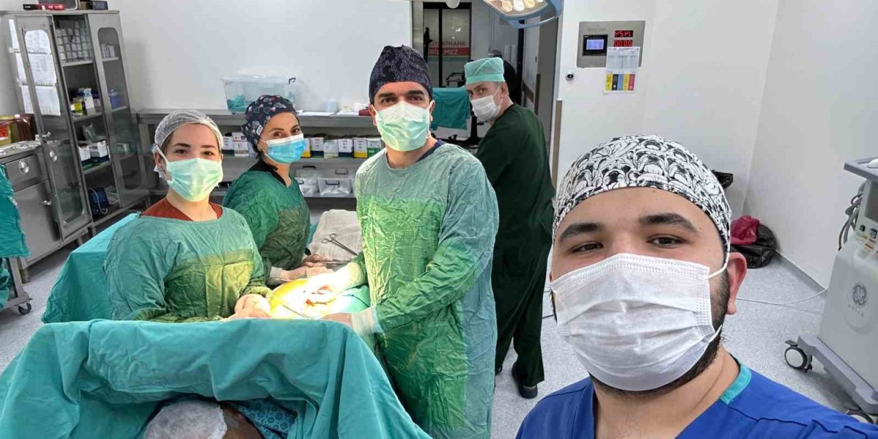 Arabesk müzikli ameliyat