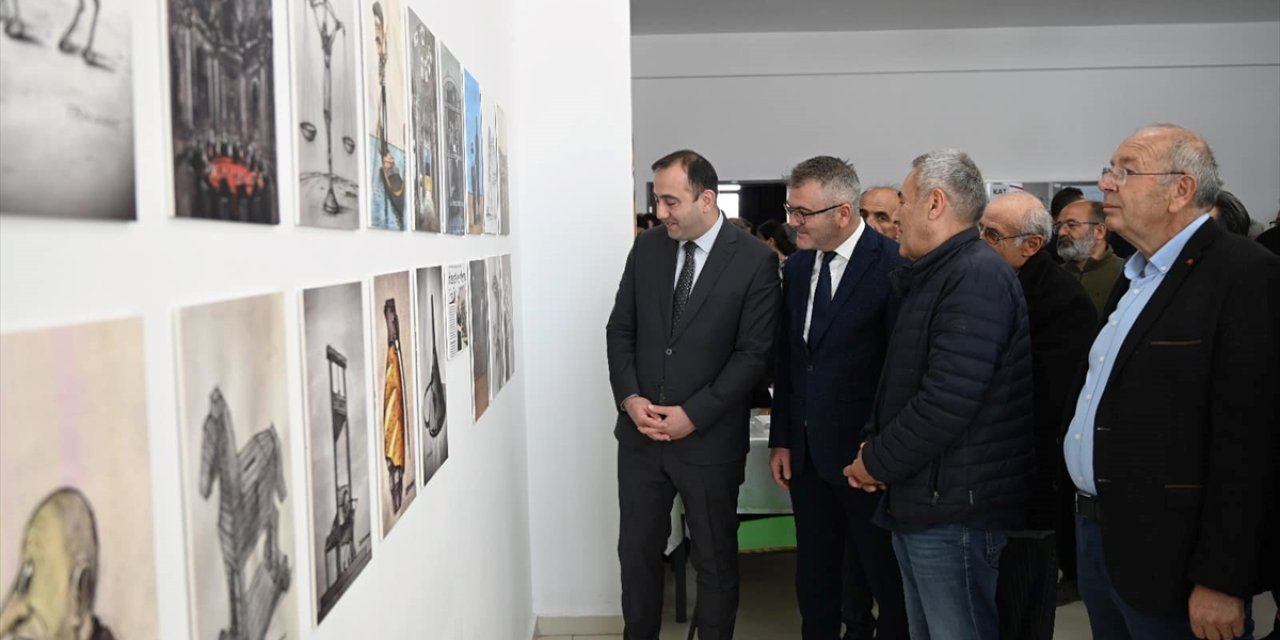 Seydişehir'de karikatür sergisi açıldı