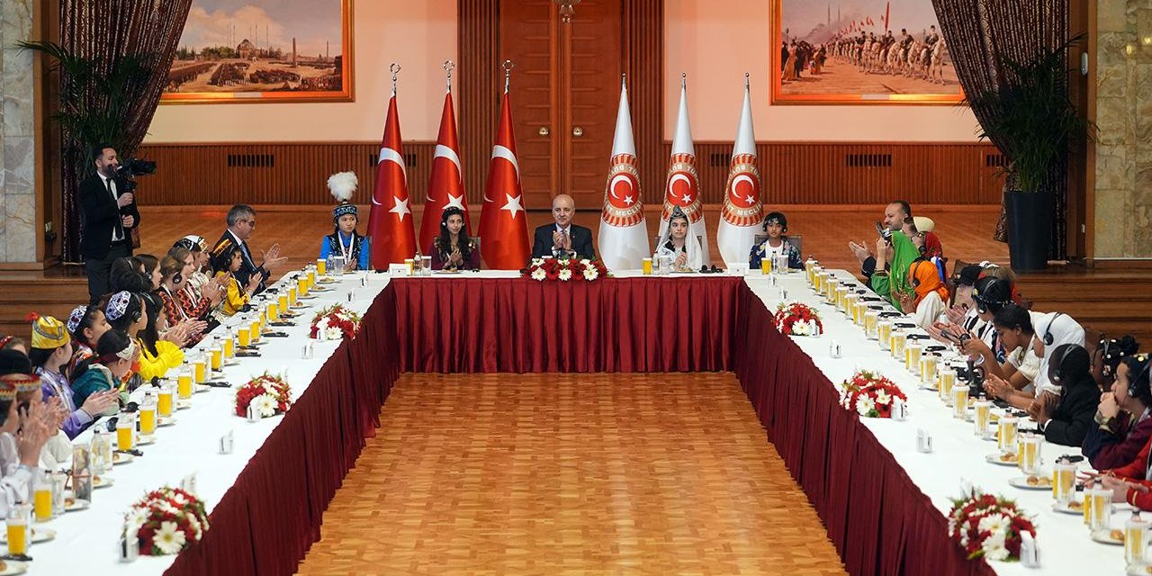 TBMM Başkanı Kurtulmuş, dünya çocuklarını kabul etti