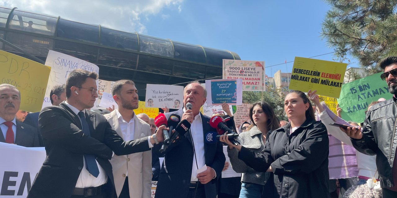 Atanamayan öğretmenlerden MEB önünde basın açıklaması