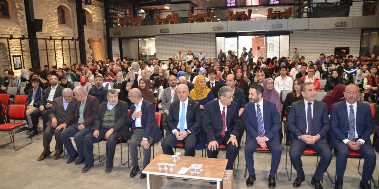 Konya'da Anadolu Mektebi Mavera Okumaları etkinliği düzenlendi