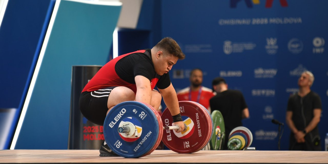 Konyalı milli sporcu Ali Oflaz, madalya mücadelesi verdi