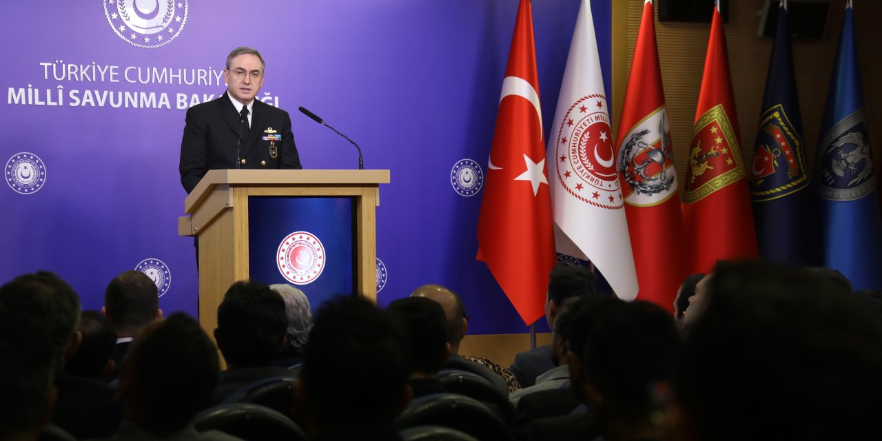 Terör örgütünün barınma alanlarına havadan Türkçe, Kürtçe ve Arapça bildiri!