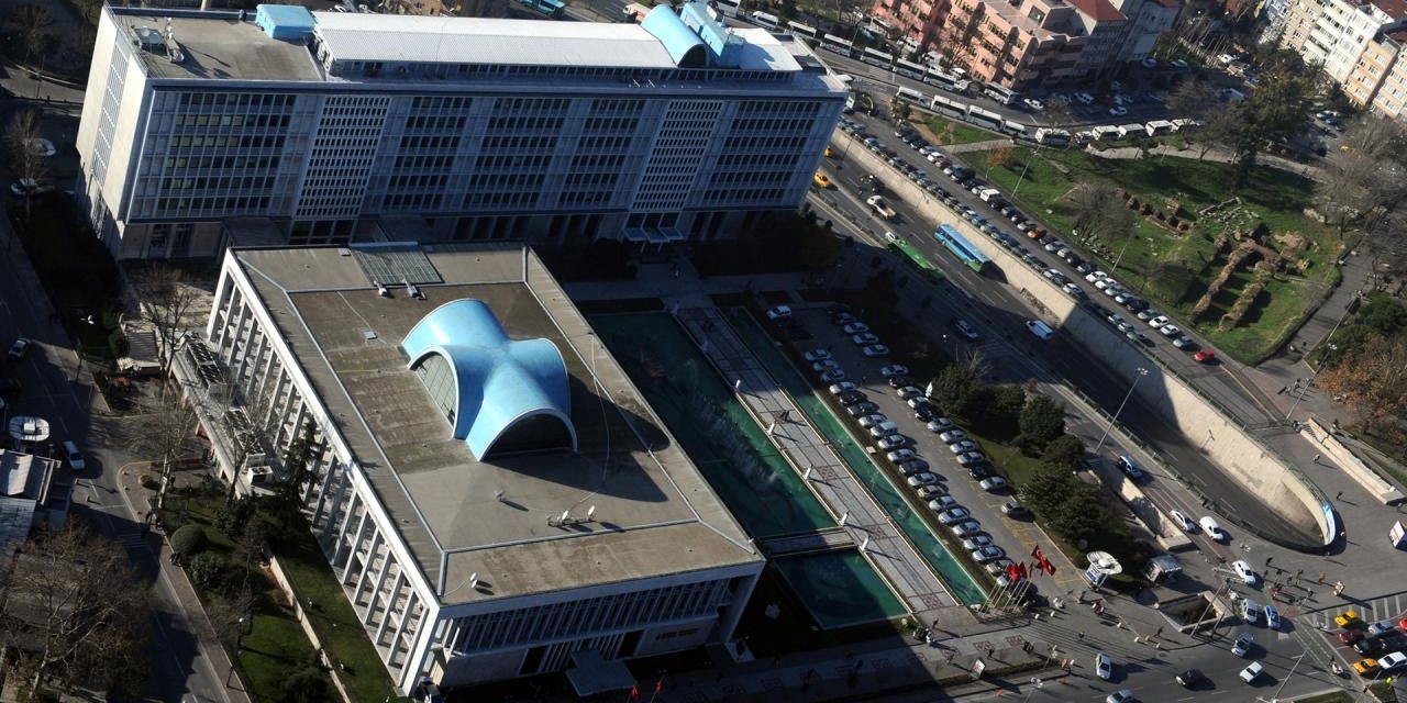 İstanbul Büyükşehir Belediyesi'ne yönelik ikinci dalga yolsuzluk operasyonu
