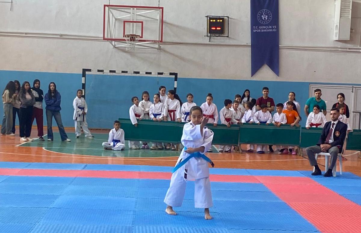 Konya'da Karate Turnuvası yapıldı