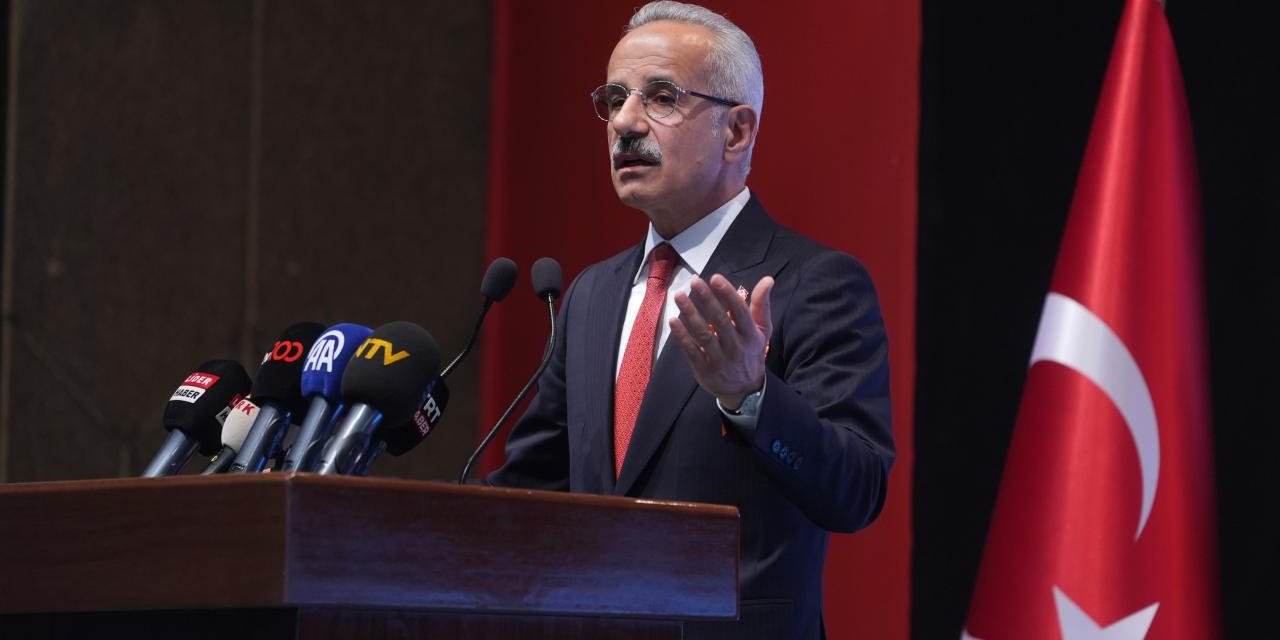 Bakan Uraloğlu: Ulaşım ağlarımız depremi hasarsız atlattı
