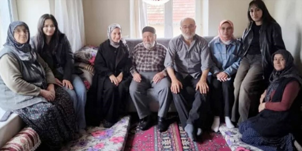Beyşehir'de öğrenciler şehit aileleriyle buluşturuldu