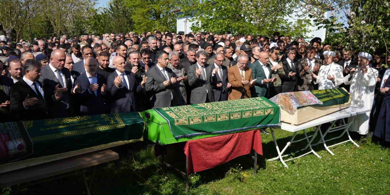 Heyelan faciasında ölen baba ile iki çocuğuna gözyaşı