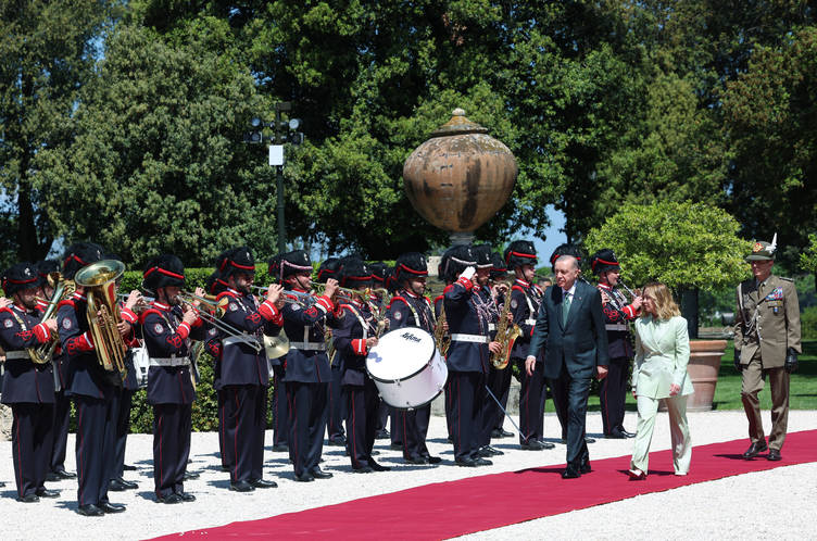 Cumhurbaşkanı Erdoğan’a İtalya’da Resmi Törenle Karşılama!